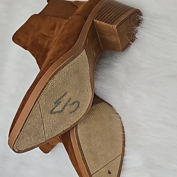 Suede booties - Picture 2 of 6